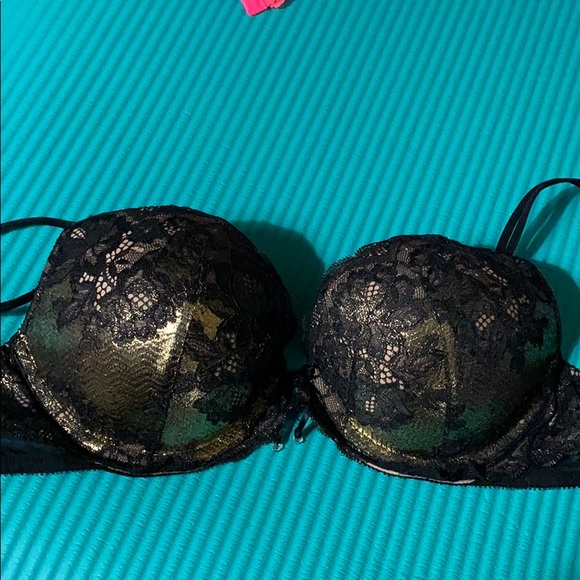 Victorias Secret Bras - Picture 5 of 8